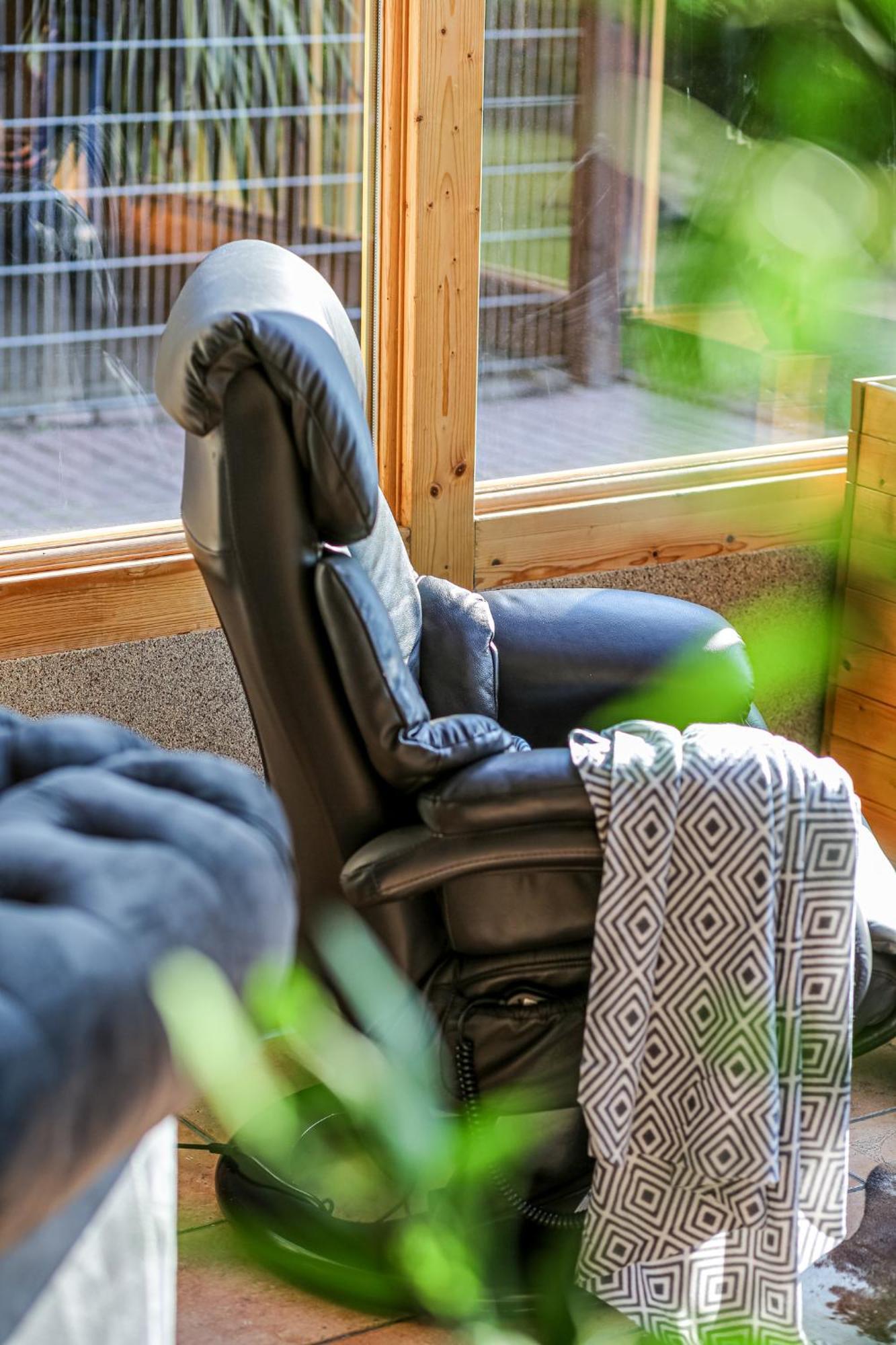 Wellnessparadies Mit Sauna Und Whirlpool Krakow am See Bagian luar foto