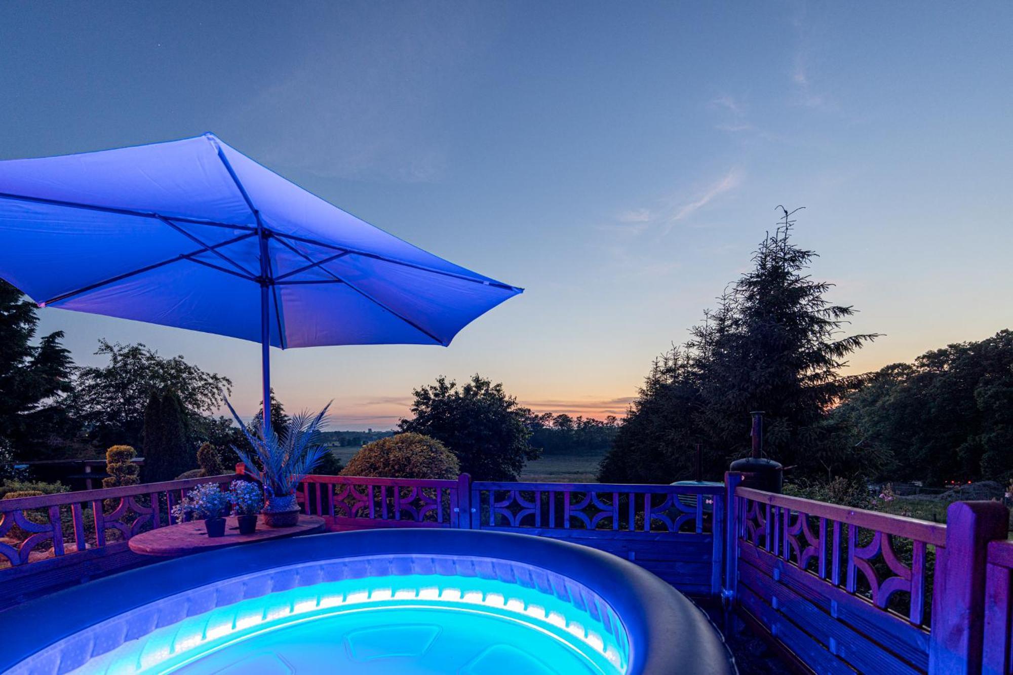 Wellnessparadies Mit Sauna Und Whirlpool Krakow am See Bagian luar foto